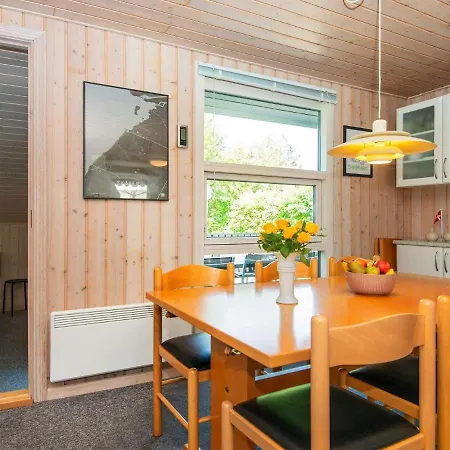 6 Person In Holiday home *