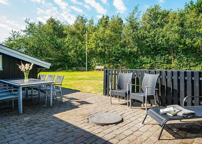 Holiday home 6 Person In Tarm-by Traum *